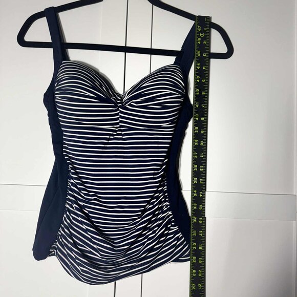 bond-eye Australia Women Swim top Stripe Blue Multi-fit Cup US 6 SMALL - Picture 7 of 7